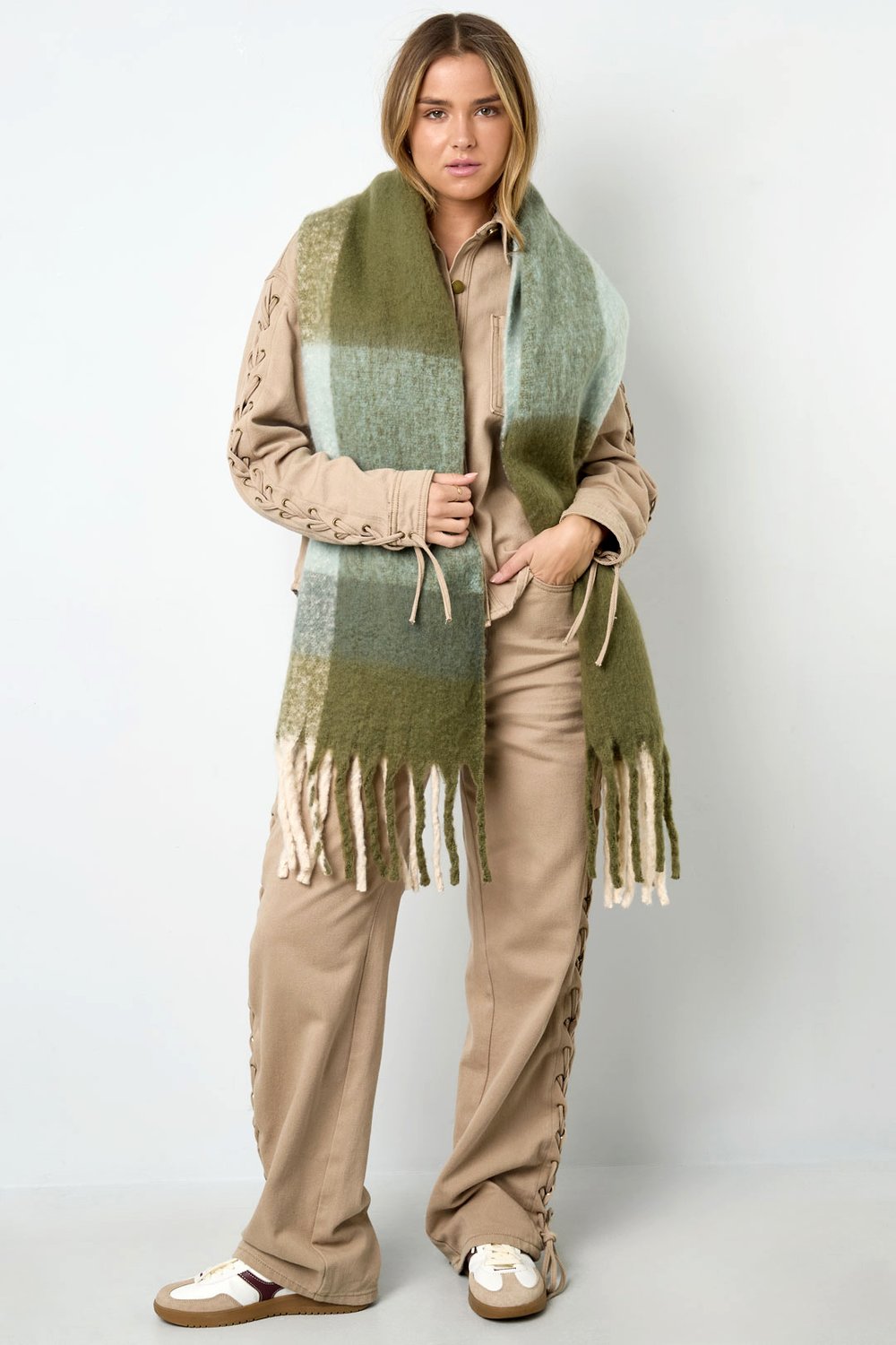 scarf h5Picture4